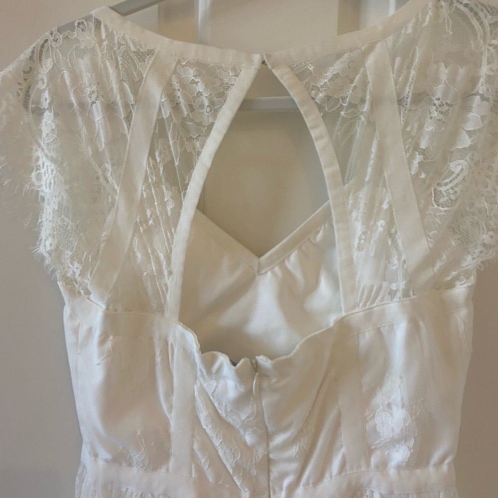 Parker Revolve Lace Long Dress Lace Formal Gown in Ivory White Size 6 - Picture 6 of 8